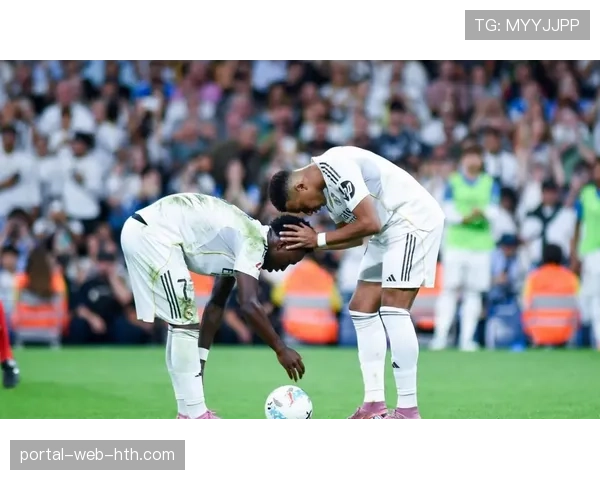 皇马全队进行封闭训练，安切洛蒂重点演练针对哈兰德的重点盯人防守